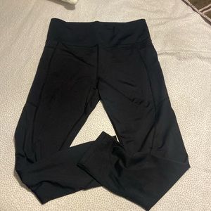 Zyia Black Pocket Light n Tight Hi-rise 7/8 24". Black. Size 12.